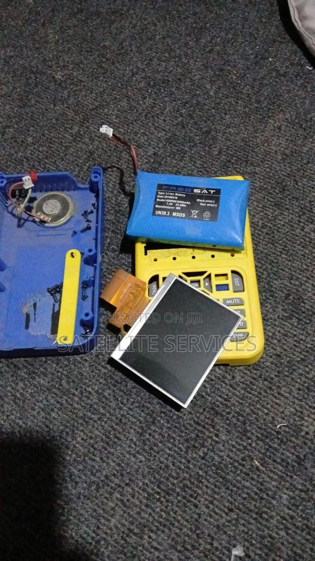 Gt Media Finder; Screen and Batteries · Photo 3