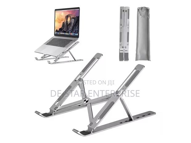 Robust Metallic Laptop Bracket · Photo 1