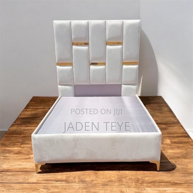 One and Half Bed for Sell · Photo 1