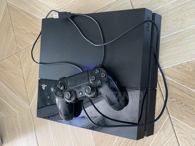 Ps4 Game Standard With One Pad Hdmi · Photo 1
