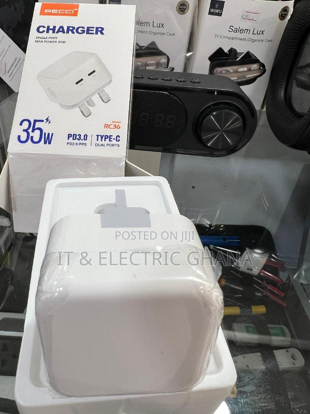 Phone Charger · Photo 4