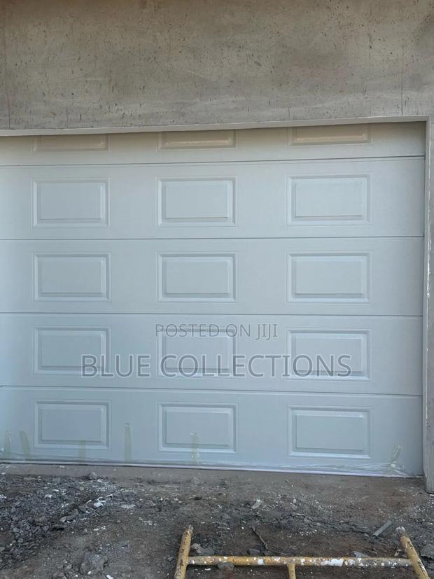 Smart Garage Door · Photo 1