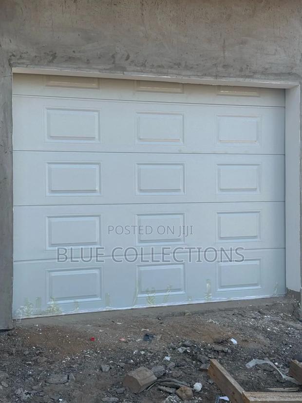Smart Garage Door · Photo 3