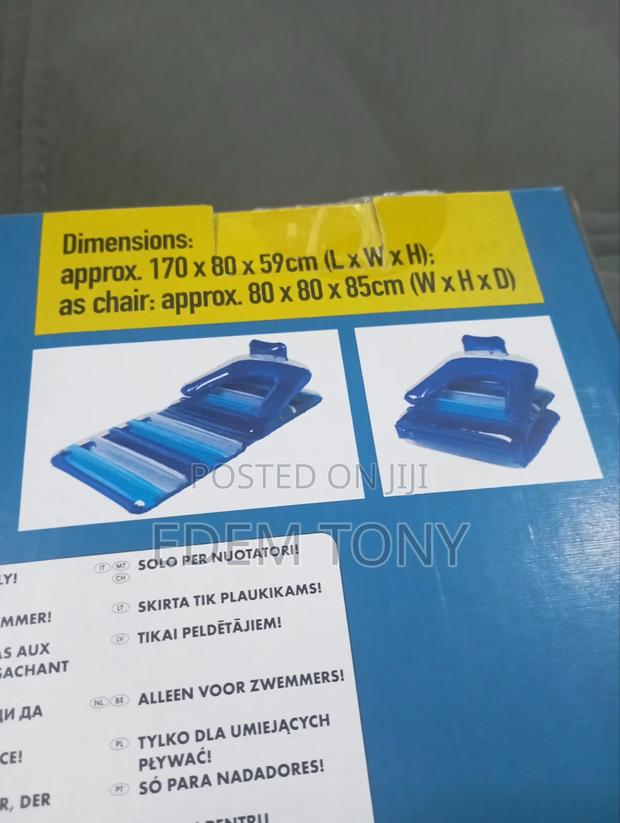 Inflatable Adult Beach Chair or Pool Lounger · Photo 3
