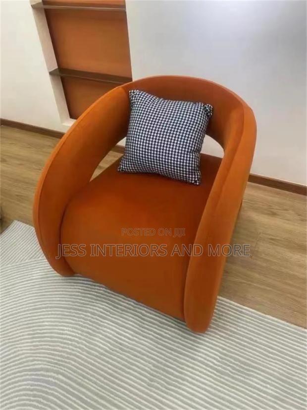 Accent Chair (Sofa) · Photo 2