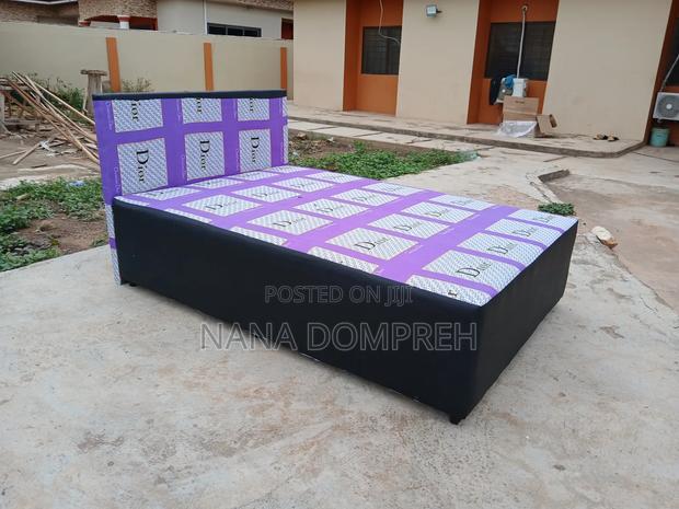 Dior on Black Inbuilt Double Bed · Photo 5