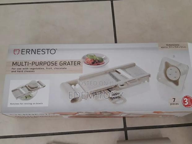 Esnesto Multi-Purpose Grater · Photo 2