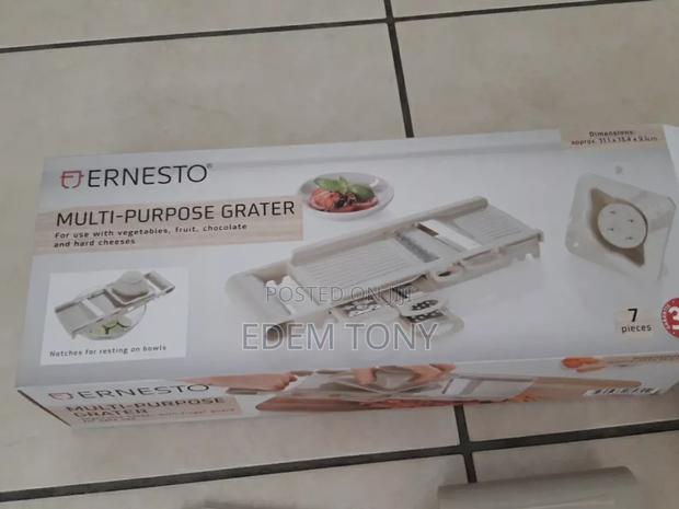 Esnesto Multi-Purpose Grater · Photo 3