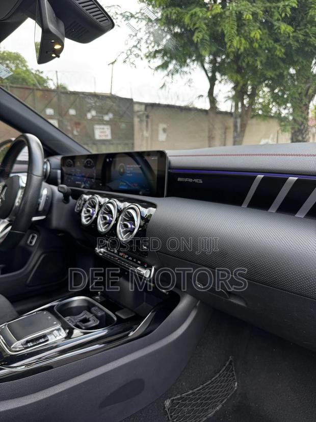 Mercedes-Benz CLA-Class AMG CLA 35 4MATIC Sedan 2020 White · Photo 6