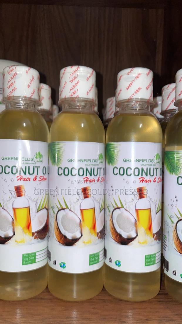 Coconut Oil Hair and Skin · Photo 2