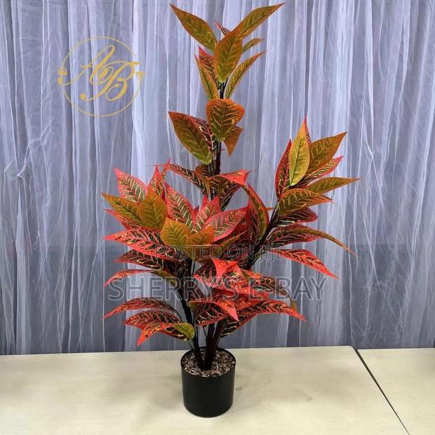 Artificial Plants · Photo 1