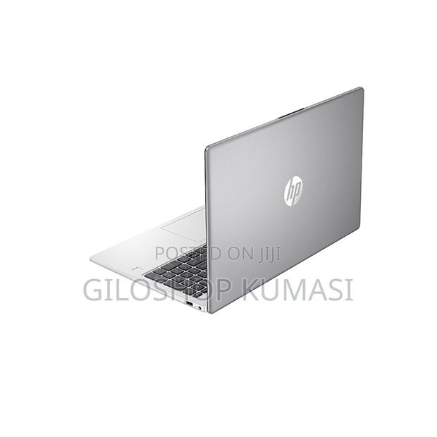 New Laptop HP 250 G10 8GB Intel Core I7 SSD 512GB · Photo 2