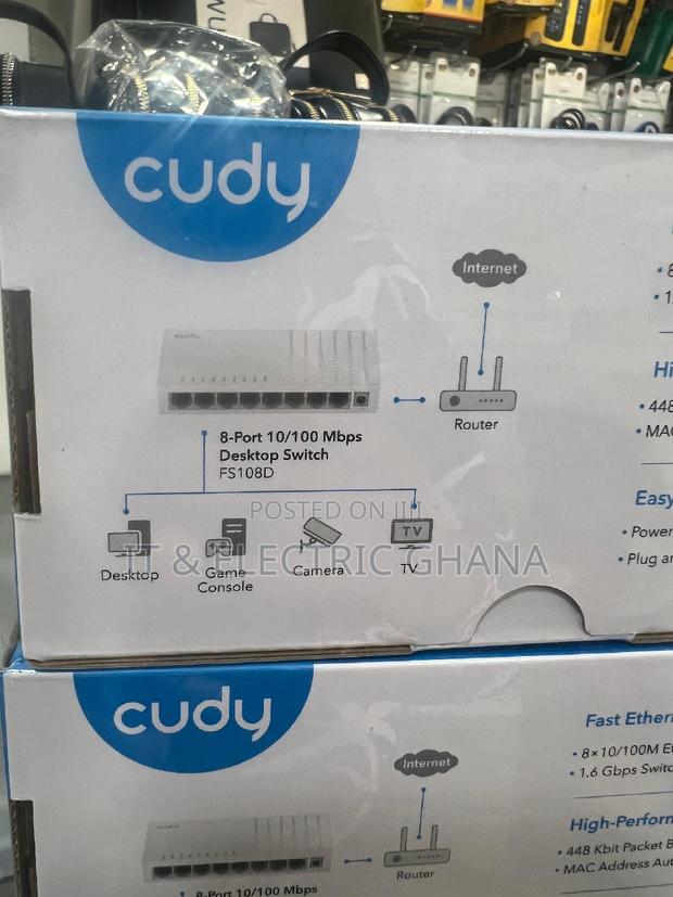 8 Port Network Switch · Photo 3