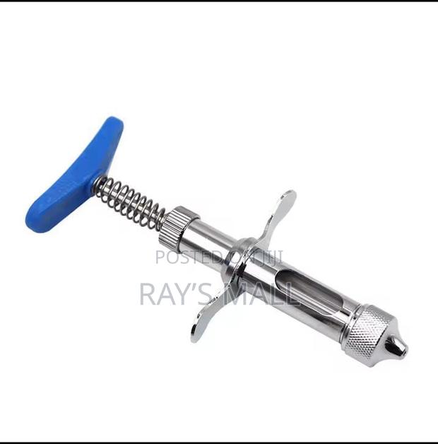 Automatic Fowl Pox Syringe · Photo 3