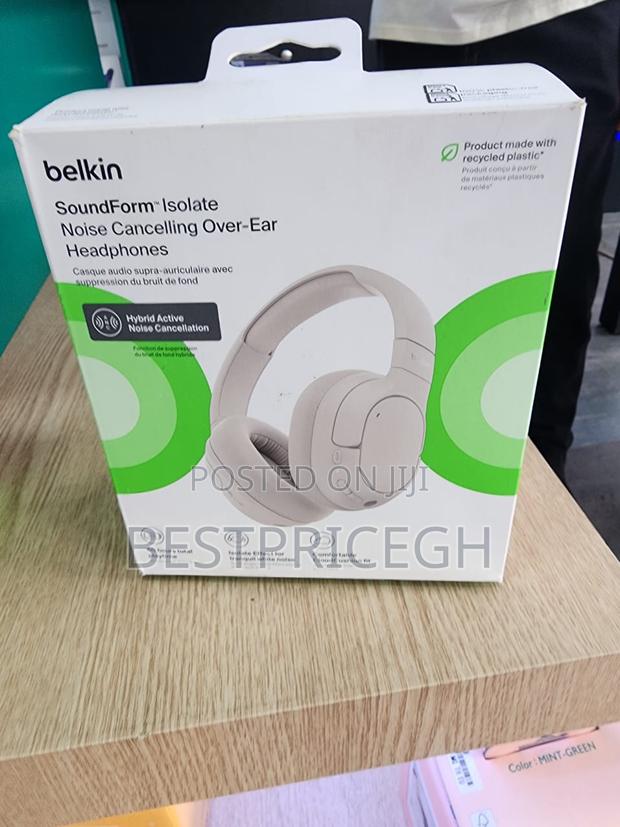 Belkin Noise Canceling Over Headphones · Photo 1