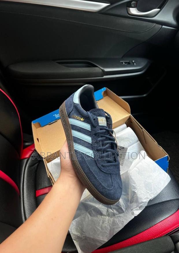Adidas Spezial Navy Blue · Photo 2