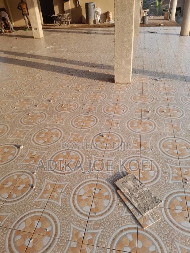 Tiles Workers Interior · Photo 2
