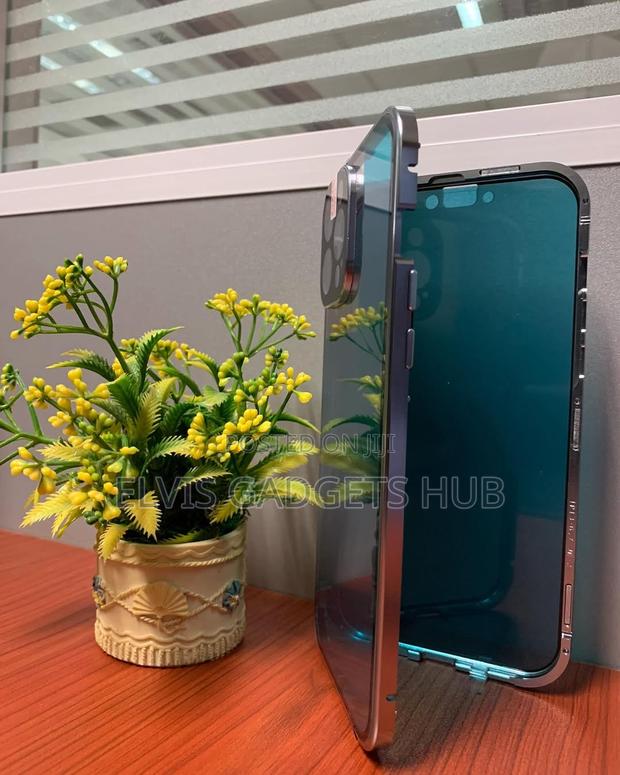 360 Full Cover Magnetic Case · Photo 4