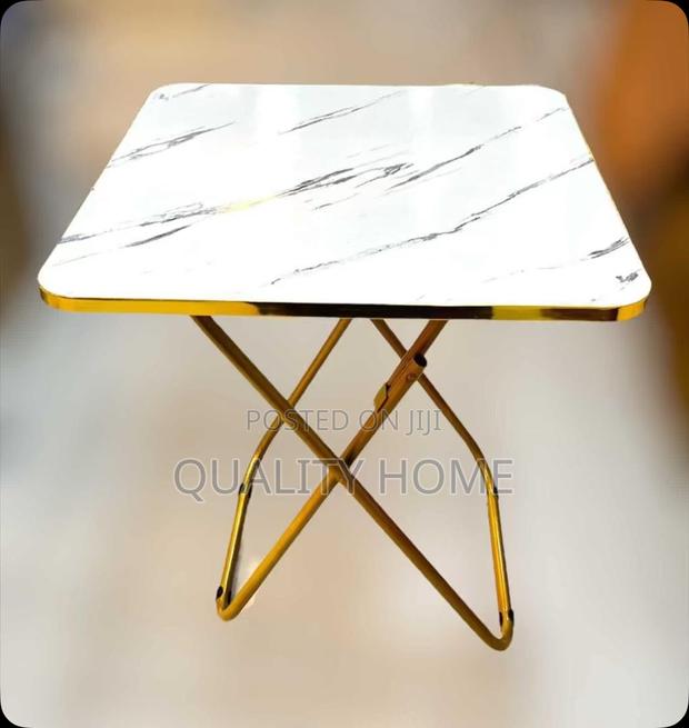 Foldable Table · Photo 2