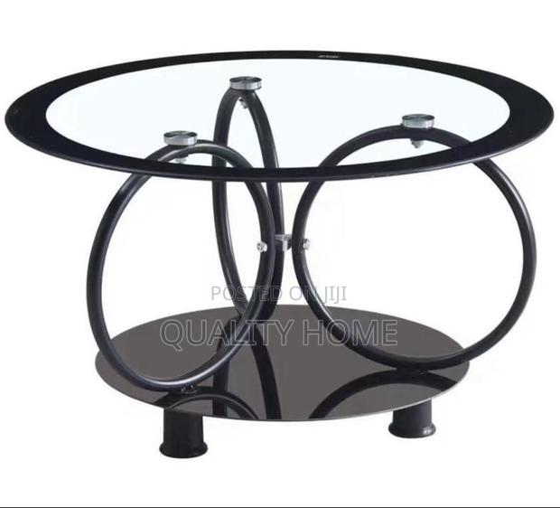 Round Center Table 2 · Photo 1