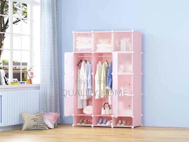 Plastic Wardrobe 12 Cubes · Photo 1
