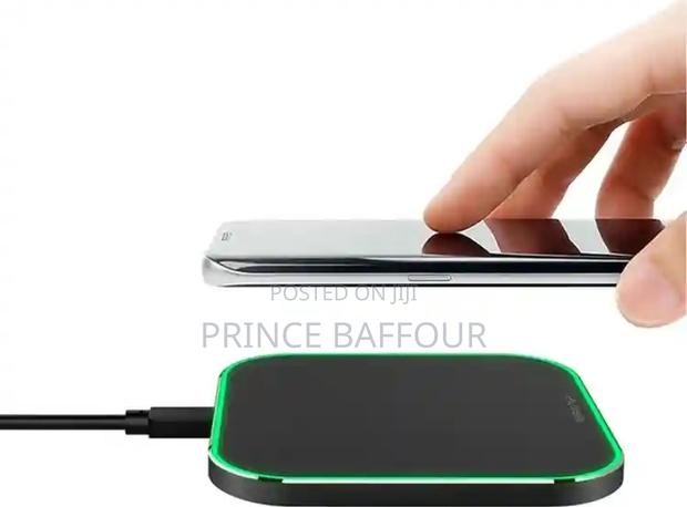 Fast Charge Wireless / Type C Charger iPhone Charger · Photo 2