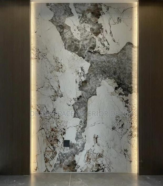 Luxury Floating Tv Unit Console Sintered Stone Finish Wall · Photo 1