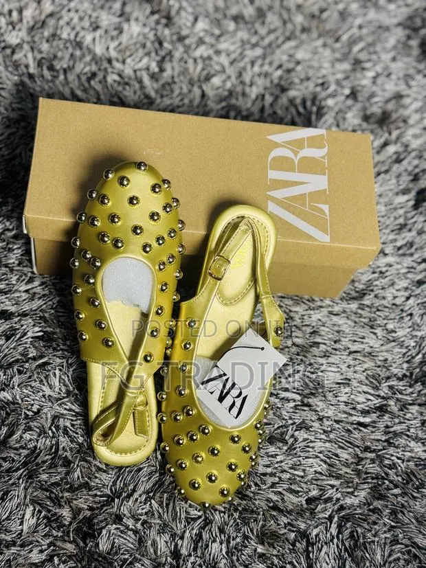 Zara Gold Sandals Quality Ladies Sandals · Photo 1