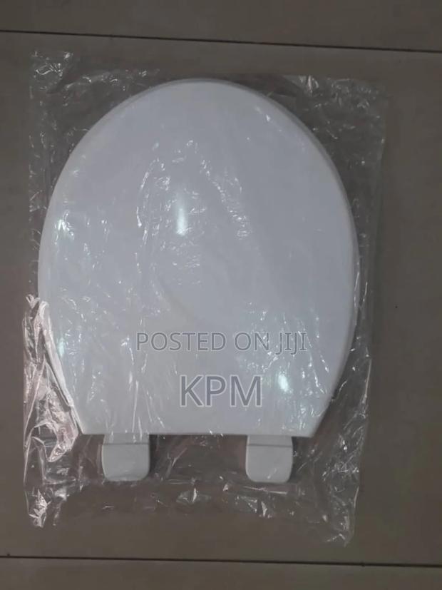 Easy Fixing Toilet Seat Cover · Photo 2