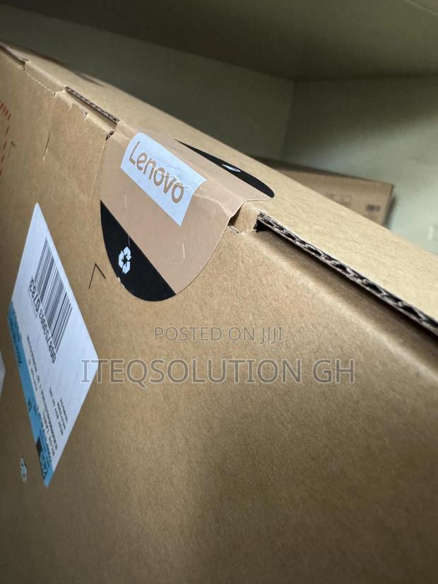 New Laptop Lenovo Yoga 7i 8GB AMD Ryzen 5 SSD 512GB · Photo 3