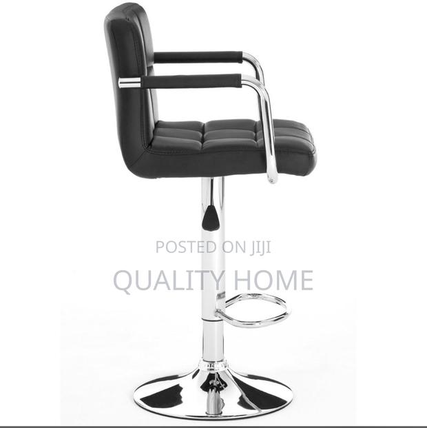 Bar Chair. · Photo 2