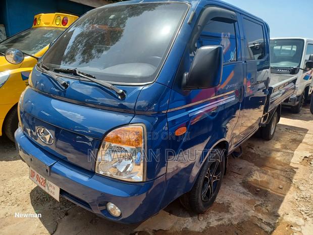 Hyundai Porta Double Cabin Automatic · Photo 5
