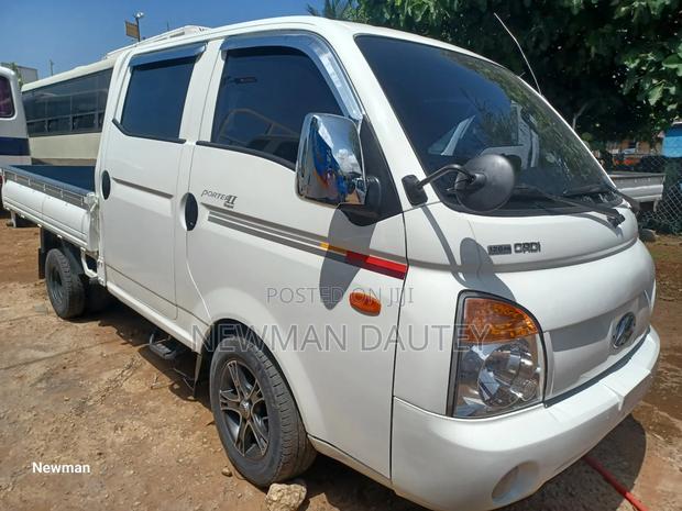 Porta Manual Double Cabin · Photo 1
