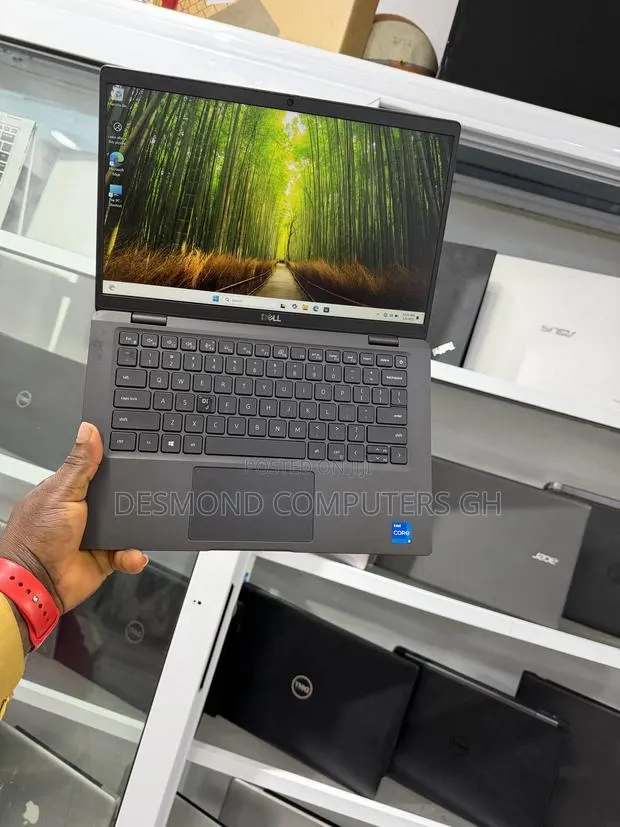 Laptop Dell Latitude 7320 16GB Intel Core i5 SSD 256GB · Photo 1