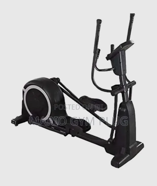 Cross Trainer Commercial · Photo 1