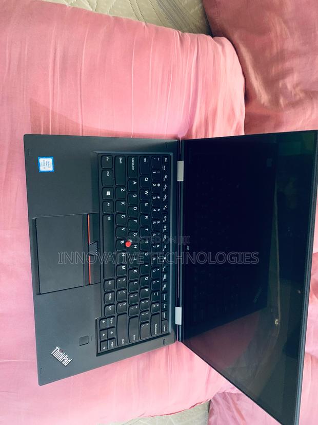 Laptop Lenovo Thinkpad X1 Yoga 8GB Intel Core i5 SSD 256GB · Photo 2