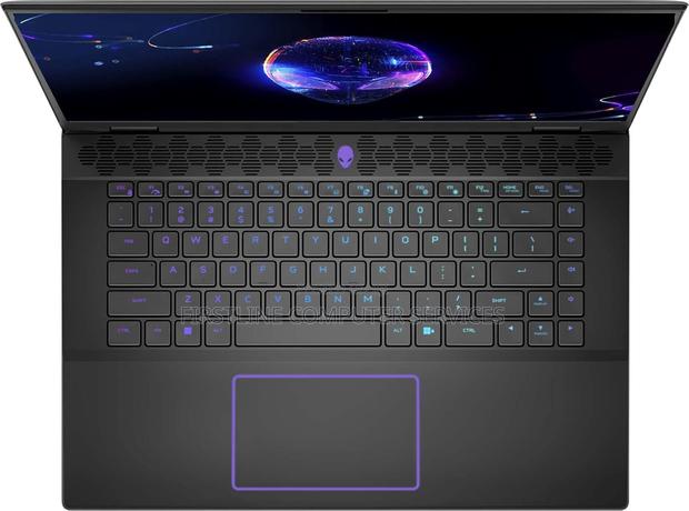New Laptop Dell Alienware M16 R2 32GB Intel Core Ultra 7 SSD 1T · Photo 4