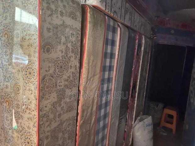 11inches Mattress for Sale · Photo 1