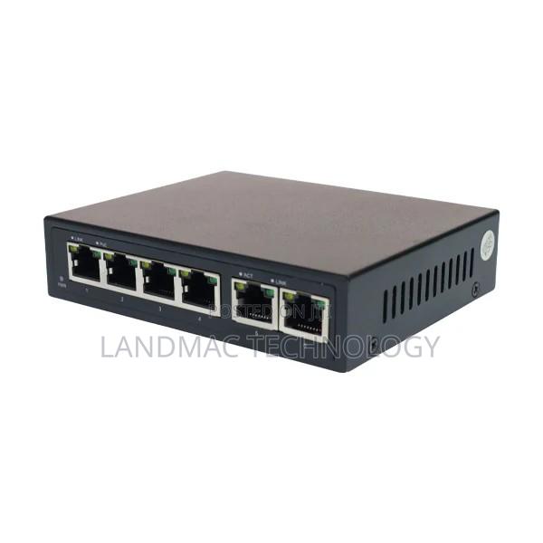 Poe Switch With 4 Ports and 2 Uplink Ports for CCTV · Photo 1