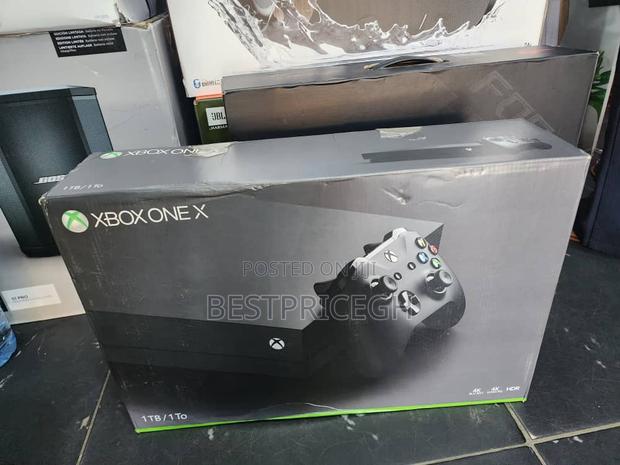 Microsoft Xbox One X 1tb/ 1to · Photo 3