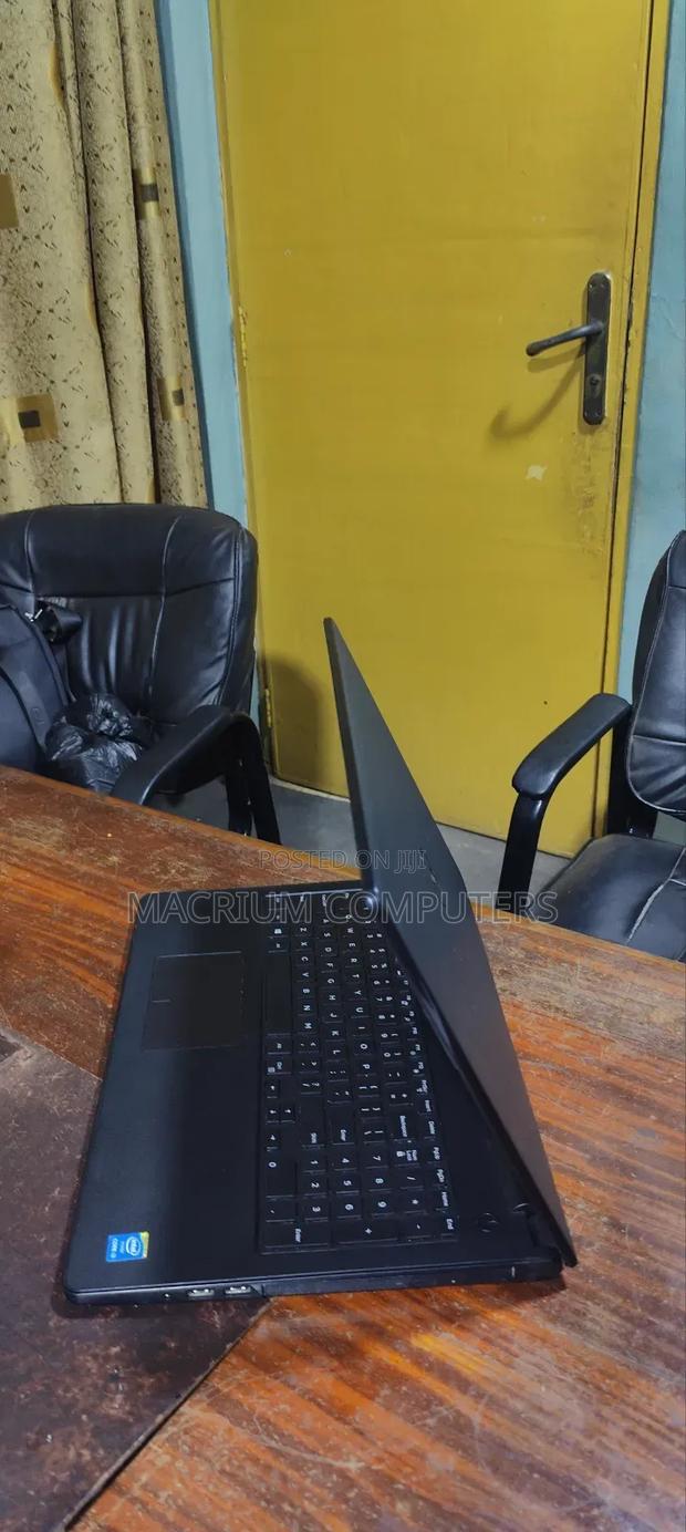 Laptop Dell Inspiron 15 3558 6GB Intel Core I3 HDD 1T · Photo 5