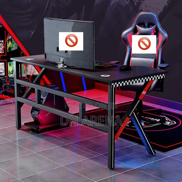 Dash Checker Gaming Table/Desks · Photo 2