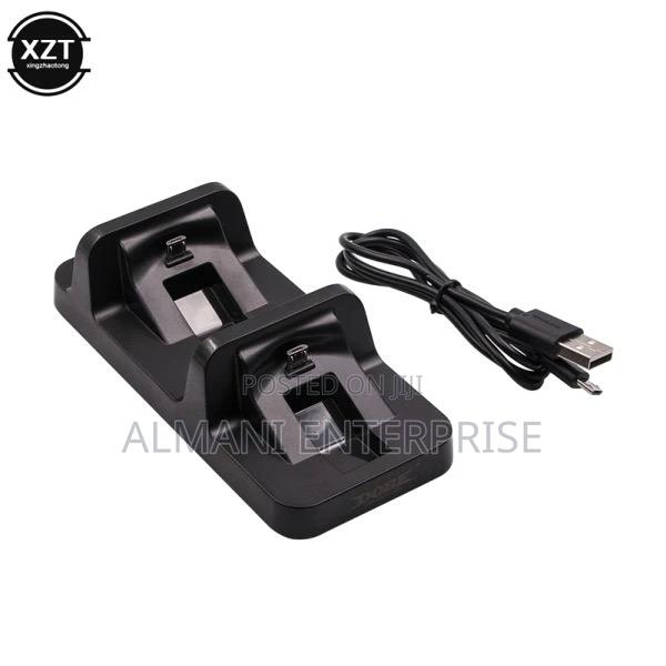 Ps4 Controller Charging Dock · Photo 1