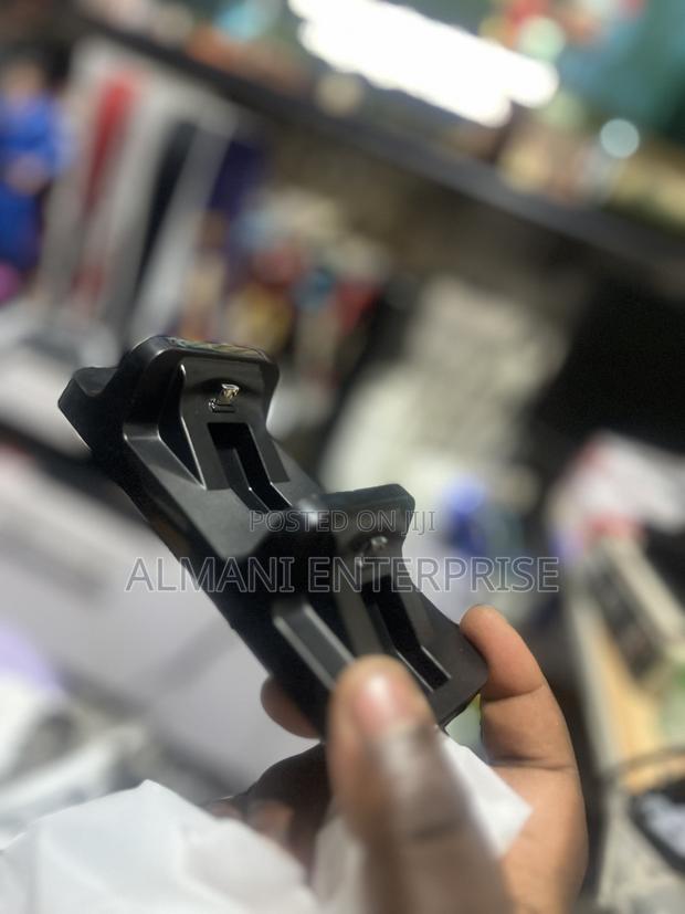 Ps4 Controller Charging Dock · Photo 2