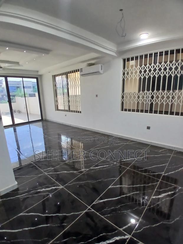 3bdrm Duplex in Oyarifa for rent · Photo 6