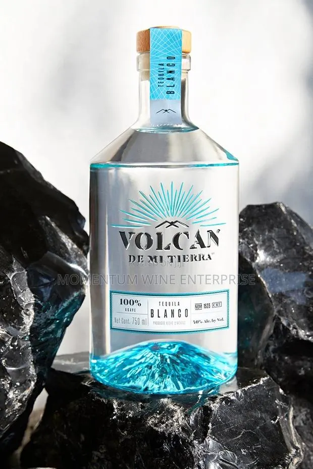 Volcan De Mi Tierra Blanco Tequila 75cl · Photo 1