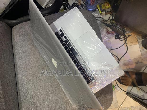 New Laptop Apple MacBook Pro 2010 4GB Intel Core 2 Duo HDD+SSD 128GB · Photo 1