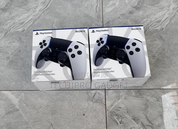 Duel Edge Ps5 Controller · Photo 2