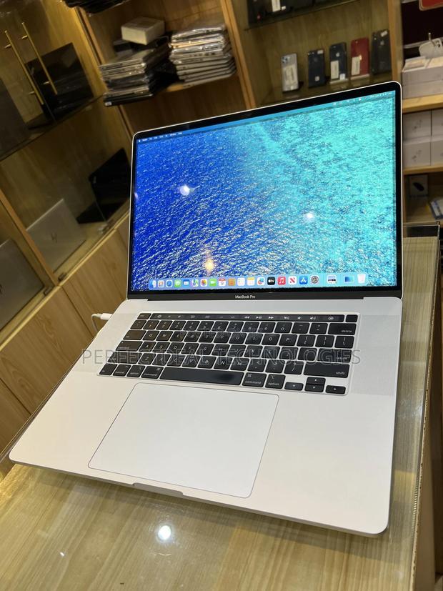 New Laptop Apple MacBook Pro 2019 16GB Intel Core i9 SSD 512GB · Photo 5