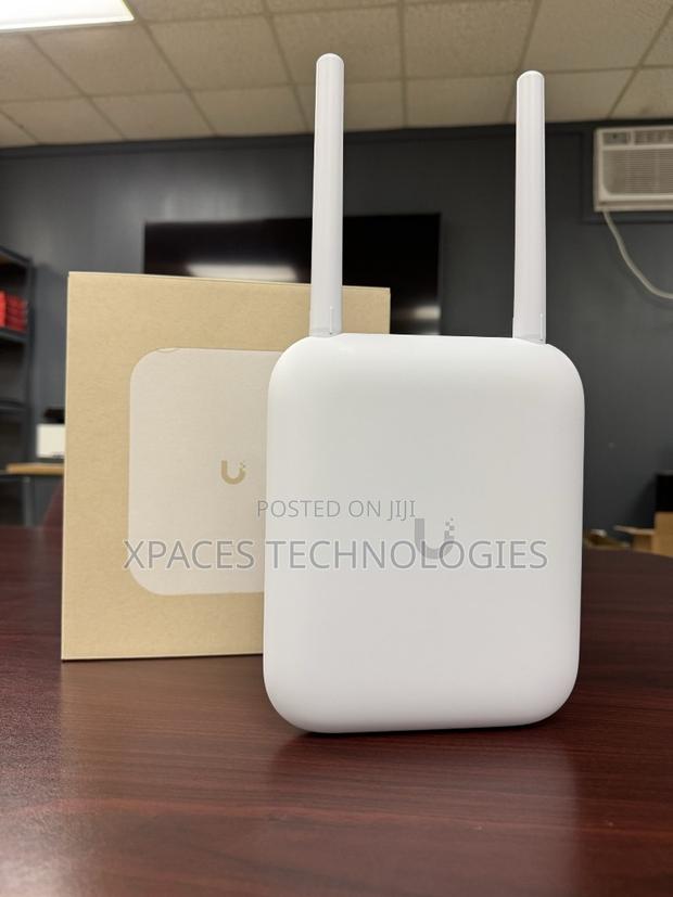 Ubiquiti Unifi U7 Outdoor Dual-Band Wi-Fi 7 Access Point · Photo 3